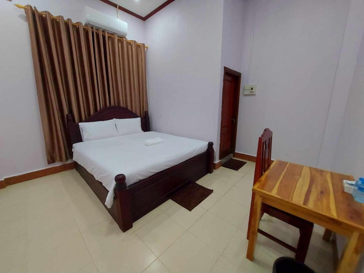 Inthavong Hotel/Guest House Vang Vieng Zewnętrze zdjęcie