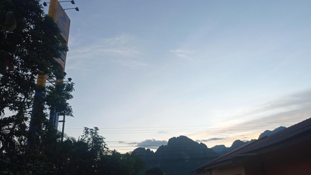 Inthavong Hotel/Guest House Vang Vieng Zewnętrze zdjęcie