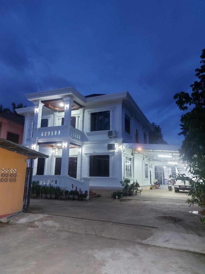 Inthavong Hotel/Guest House Vang Vieng Zewnętrze zdjęcie